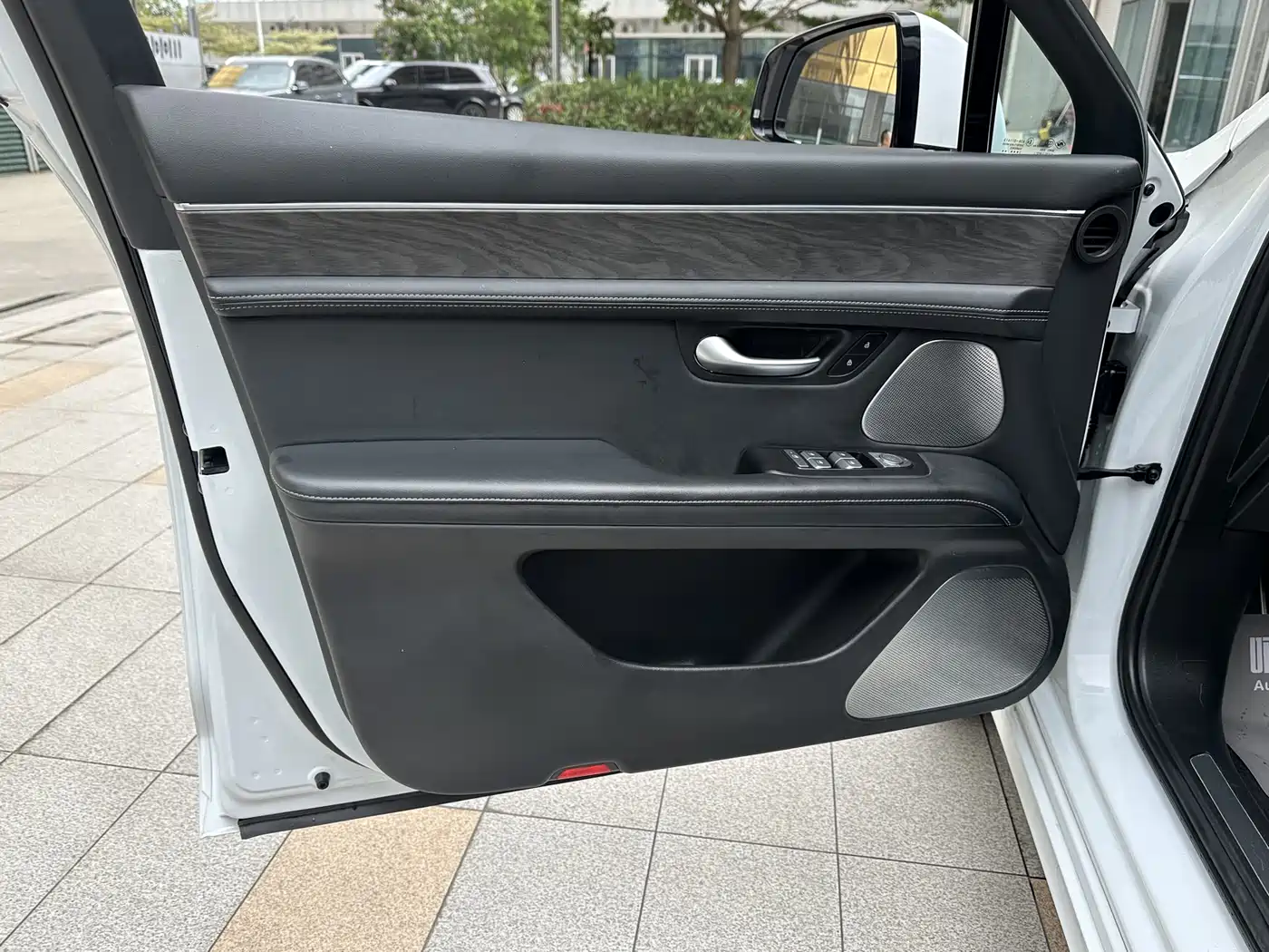 AITO Wenjie AITO M5 2022 Extended Range RWD Standard фото 20