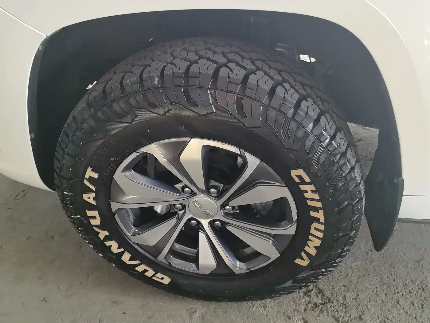 BAIC ORV Beijing Off-Road BJ60 2022 Model 2.0T 11th Edition 5-Seater фото 6
