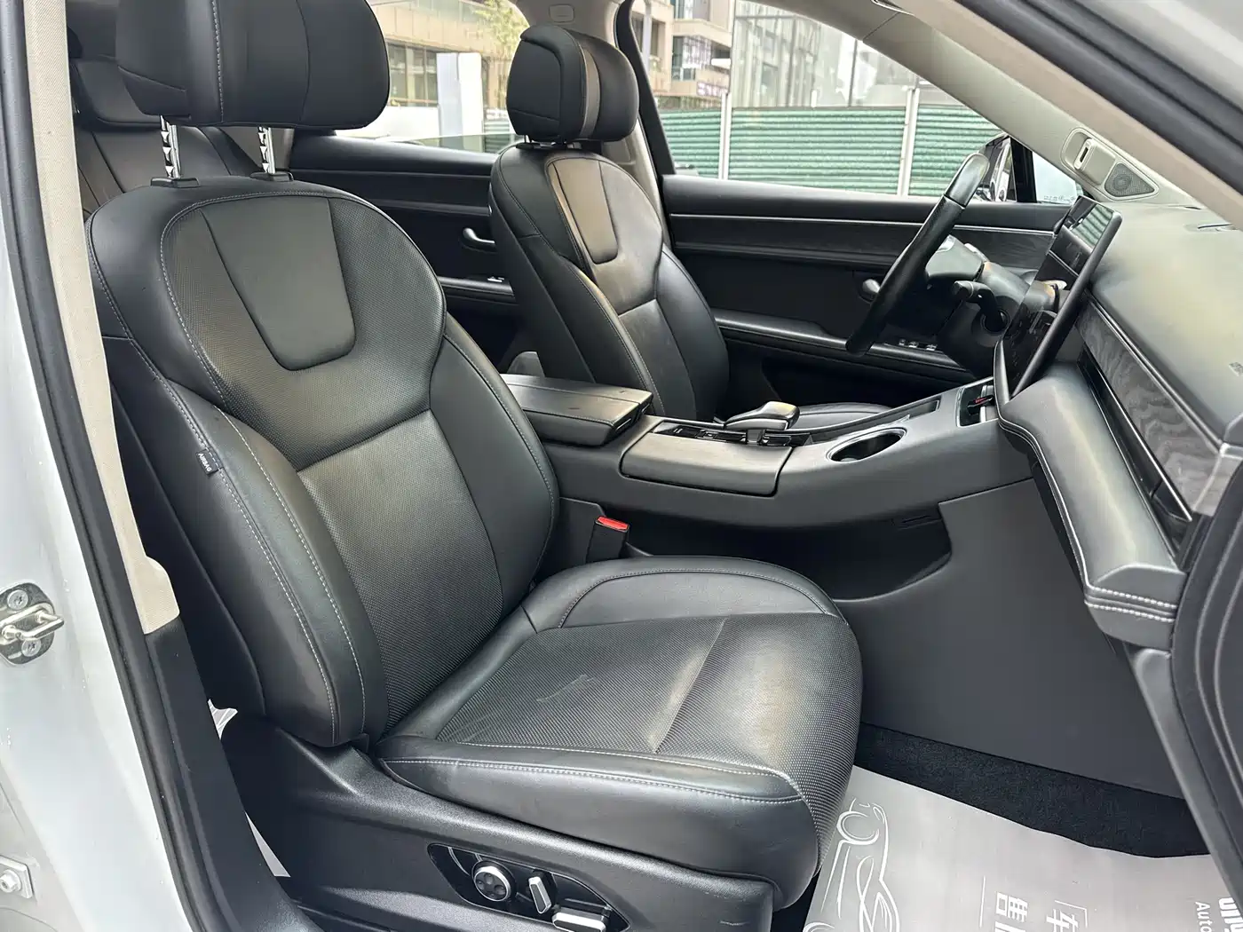AITO Wenjie AITO M5 2022 Extended Range RWD Standard фото 9