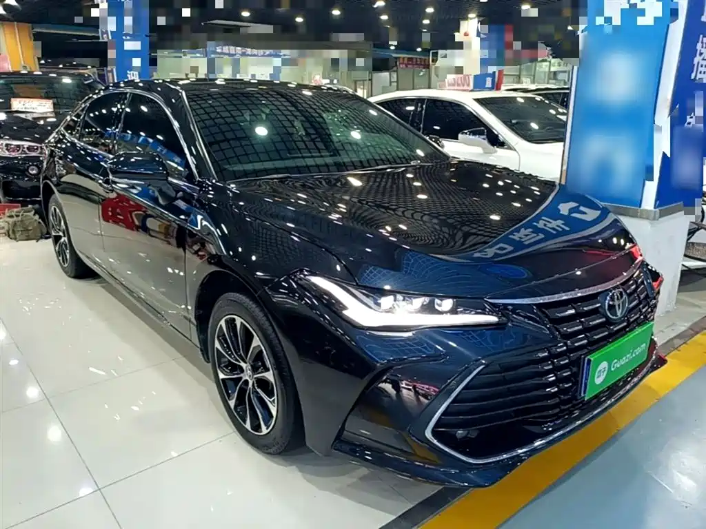 Toyota Avalon 2023 2.0L Premium Selection фото 4