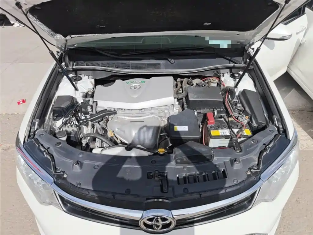 Toyota Camry 2016 2.0G 10th Anniversary Leading Edition фото 20