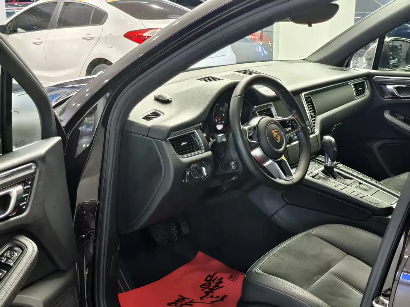 Porsche Macan 2017 Macan 2.0T фото 5