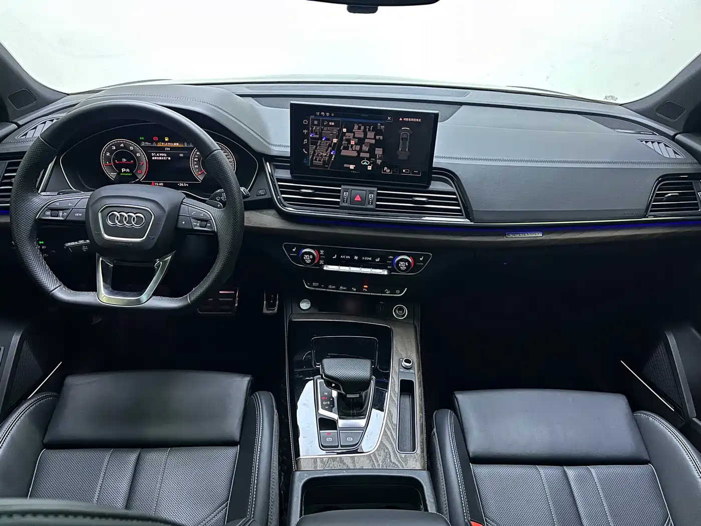 Audi Q5L 2025 45th Anniversary Edition 45 TFSI Luxury Sport фото 6