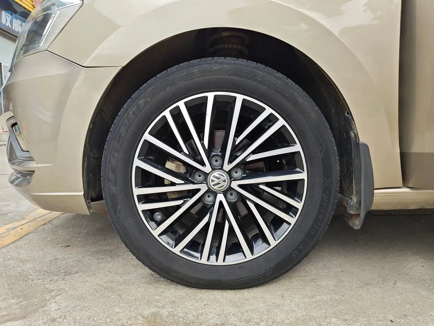 Volkswagen Jetta 2019 Dream Edition 1.5L Auto Comfort фото 6