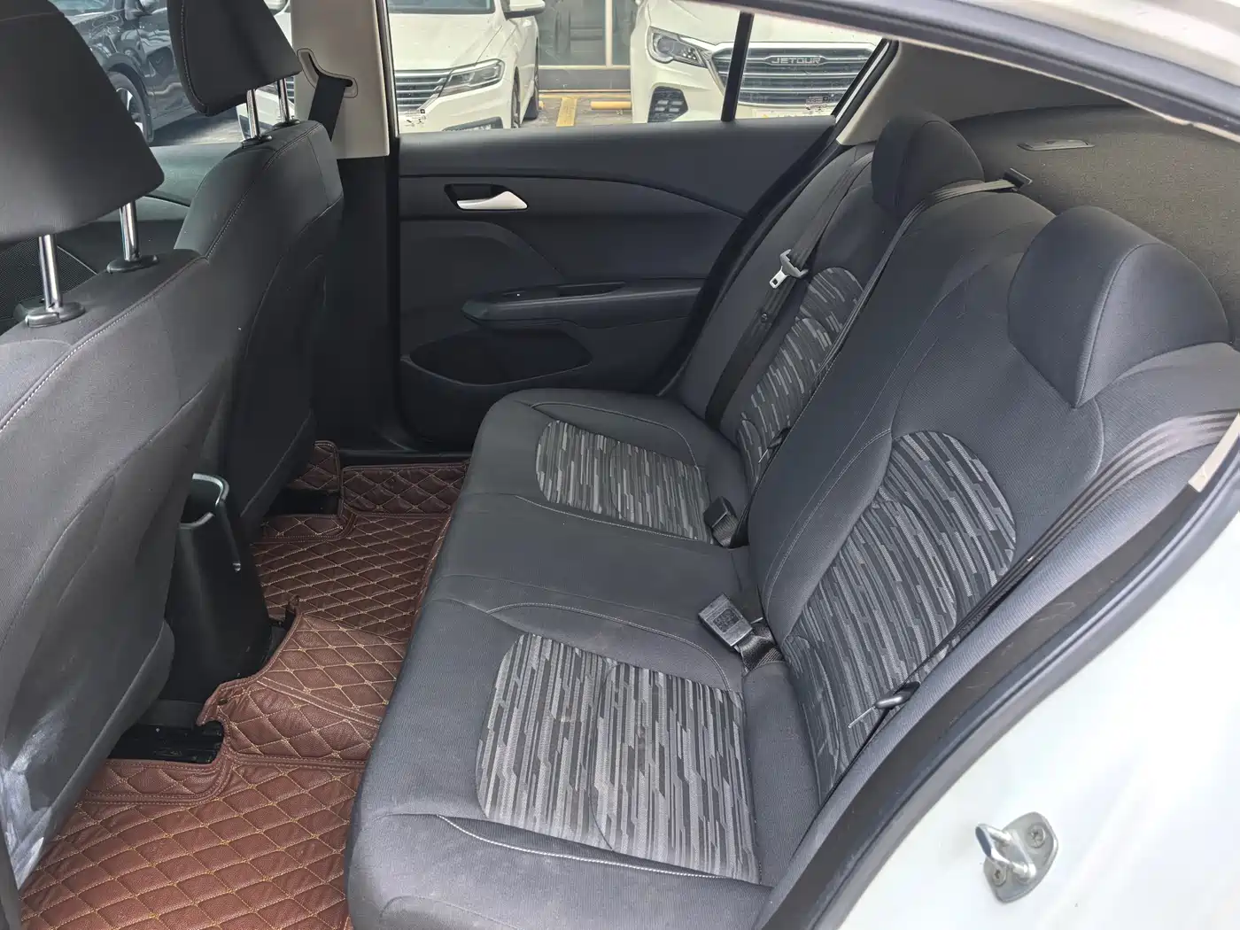 Chevrolet Cavalier 2018 320 Auto Enjoy Sunroof Edition фото 4