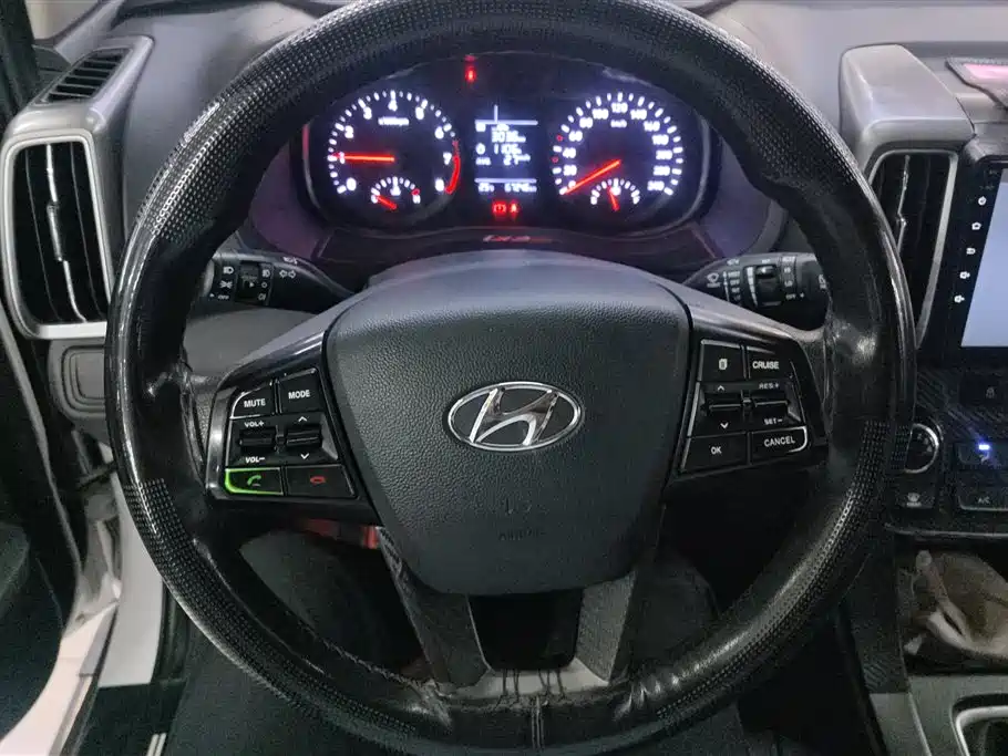 Hyundai Beijing Hyundai ix35 2018 2.0L Manual 2WD Zhiyong·Quality Edition фото 15