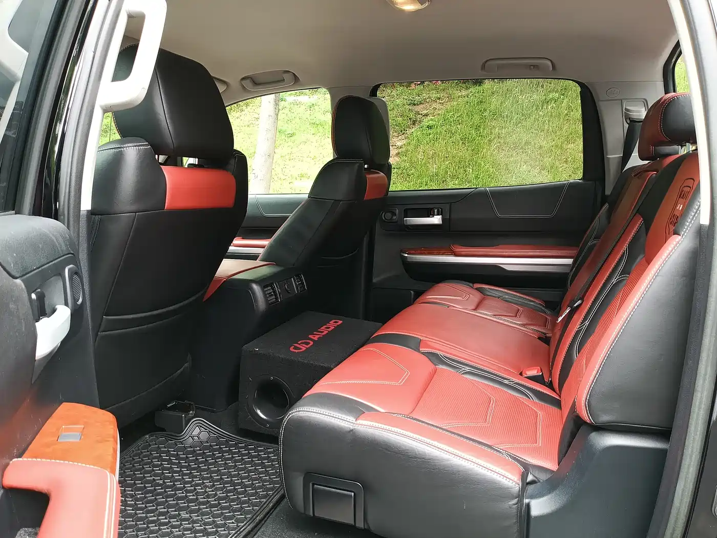 Toyota Tundra 2014 5.7L TRD Pro фото 11