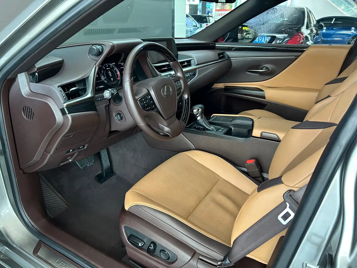 Lexus ES 2018 200 Luxury Edition China V фото 8