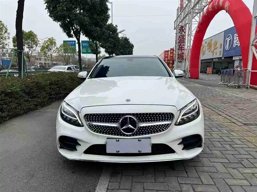 Mercedes-Benz C-Class 2016 C 200 L Sport фото 2