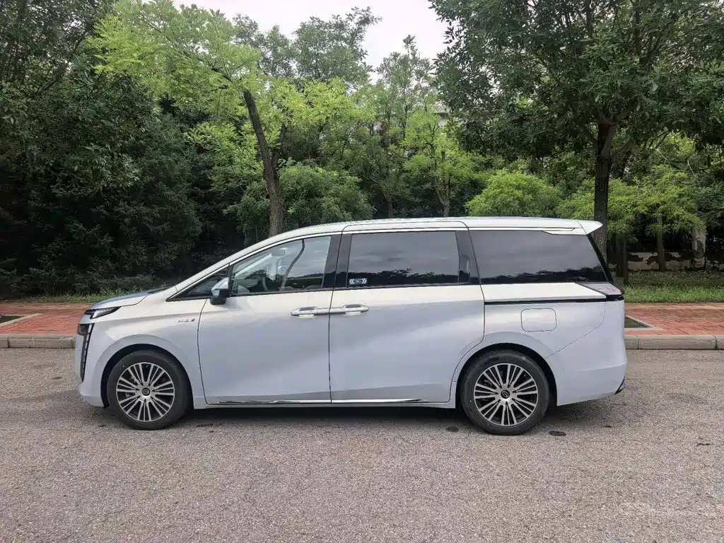GAC Trumpchi Trumpchi E8 NEV 2024 2024 Model 150km MAX+