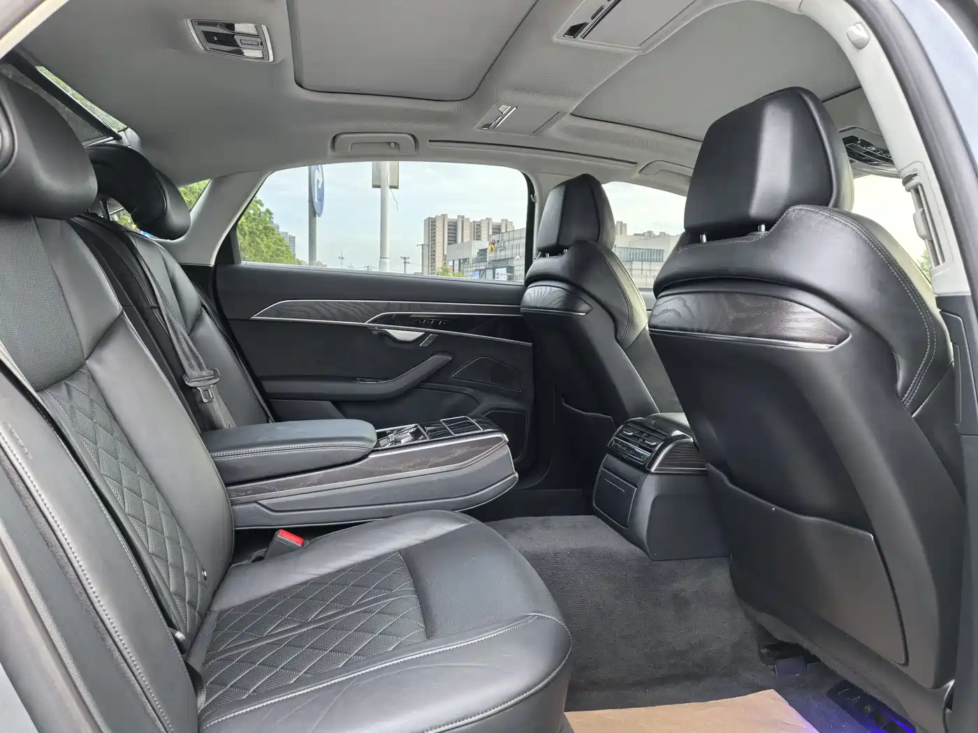 Audi A8 2021 A8L 50 TFSI quattro Comfort фото 11