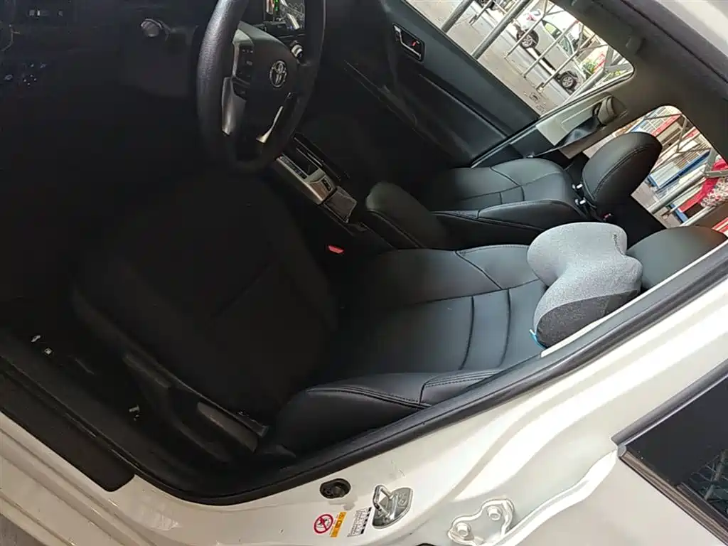 Toyota Reiz 2013 2.5S Elite Edition фото 15