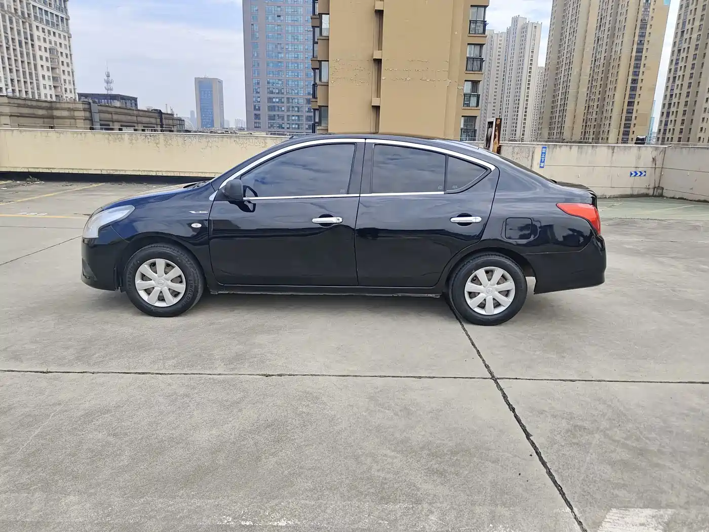 Nissan Sunny 2016 2015 1.5XE CVT Comfort