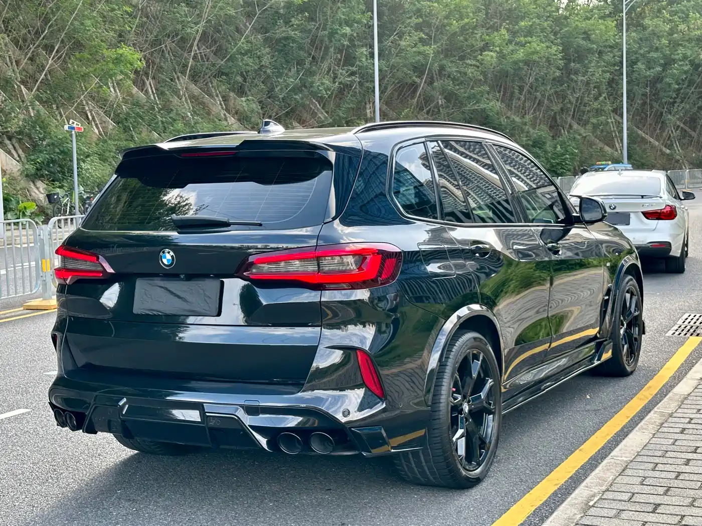 BMW X5 (Import) 2022 xDrive40i Premium M Sport Package фото 21