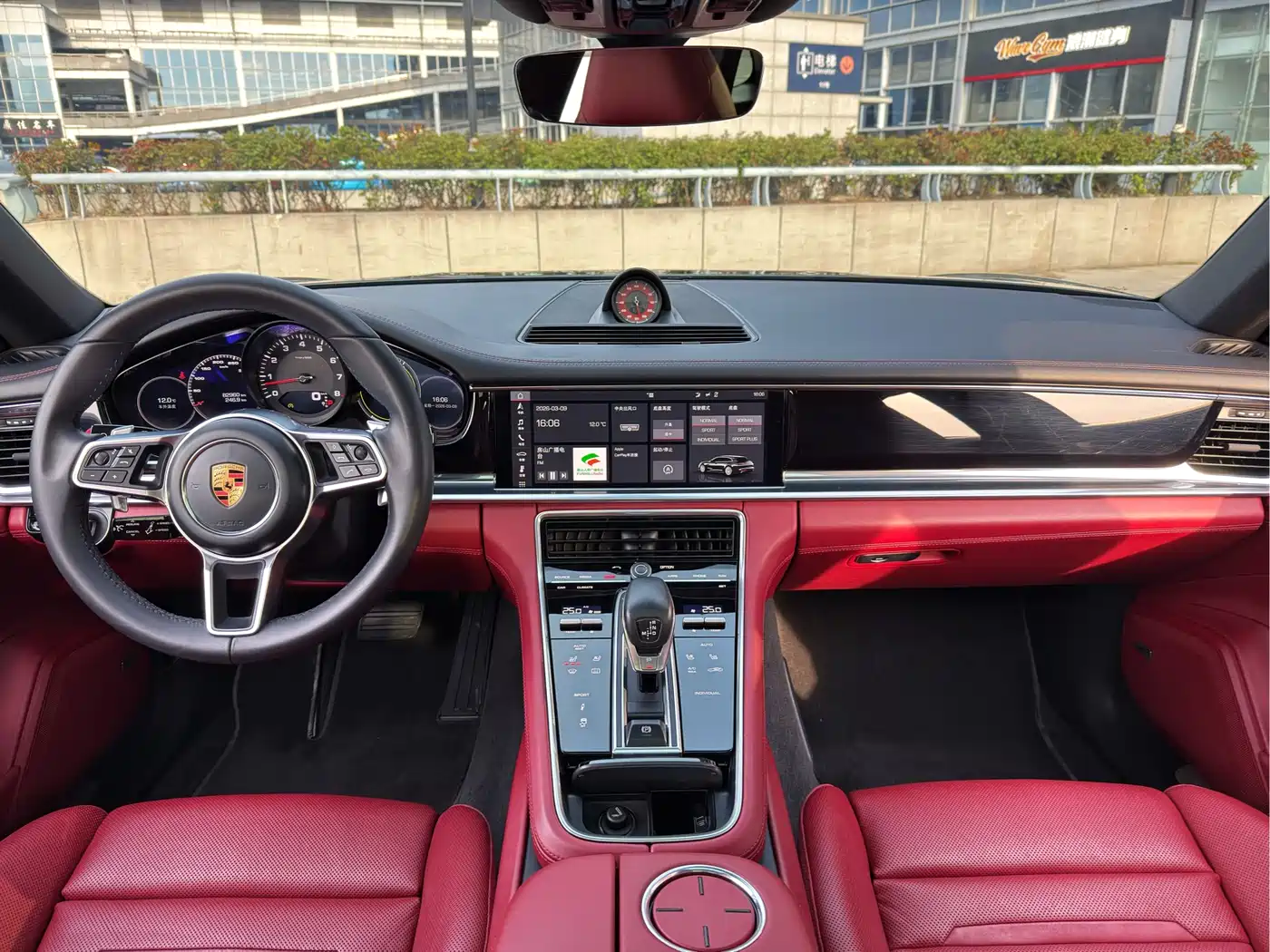 Porsche Panamera 2017 Panamera 4 Sport Turismo 3.0T фото 14