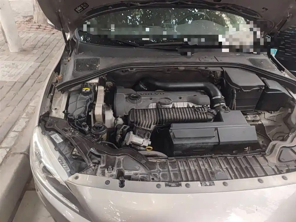 Фото 21 - Volvo S60