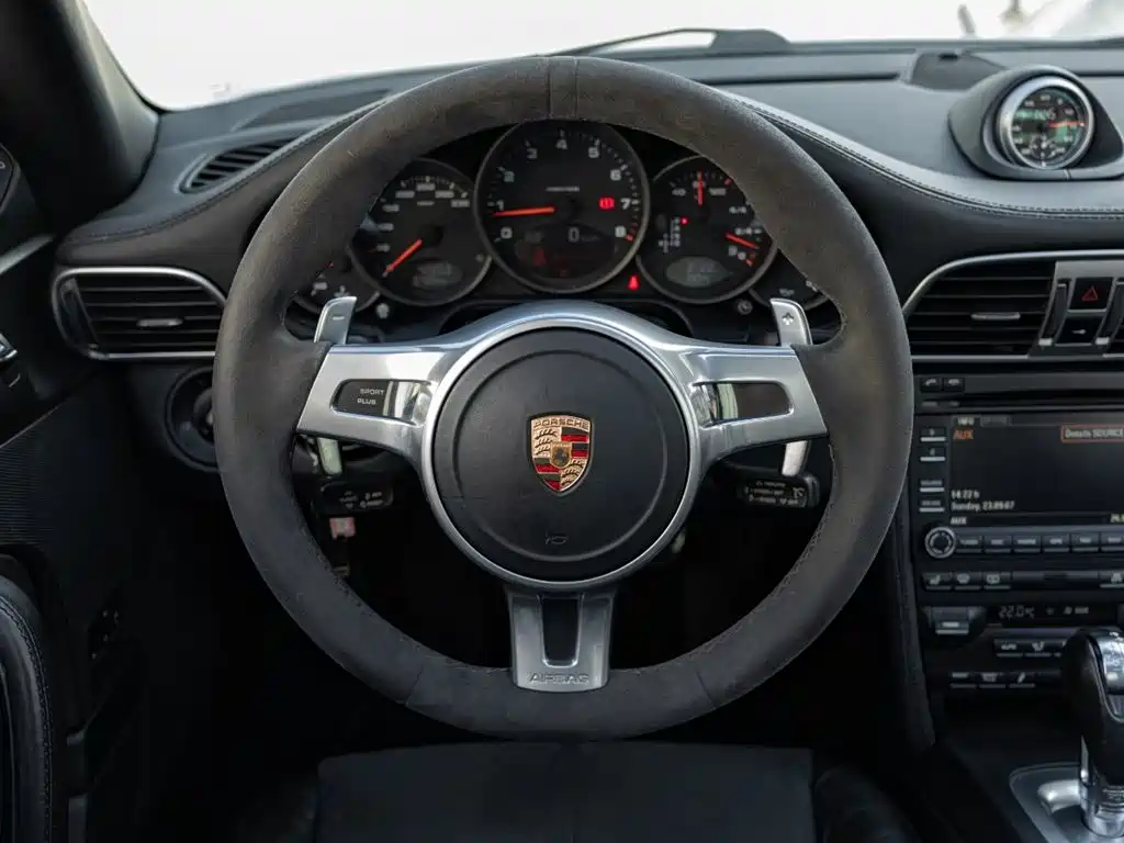 Porsche 911 2011 Carrera 4 GTS Coupe 3.8L фото 12