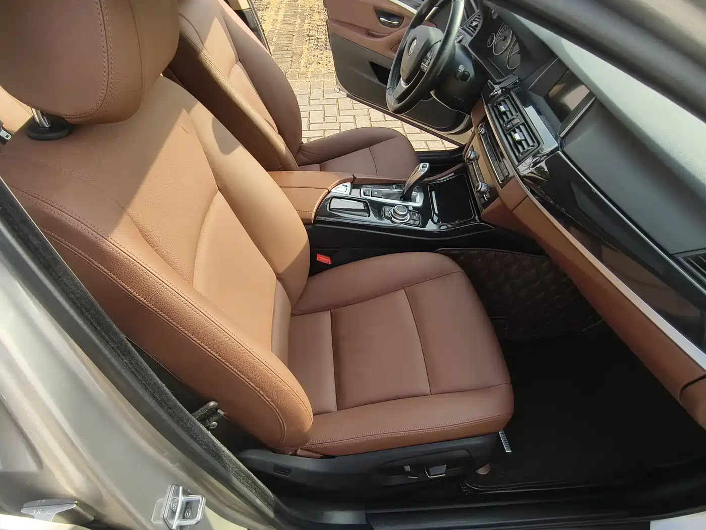 BMW 5 Series 2017 520Li Classic Edition фото 13