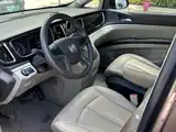 Photo 9 - Buick GL8