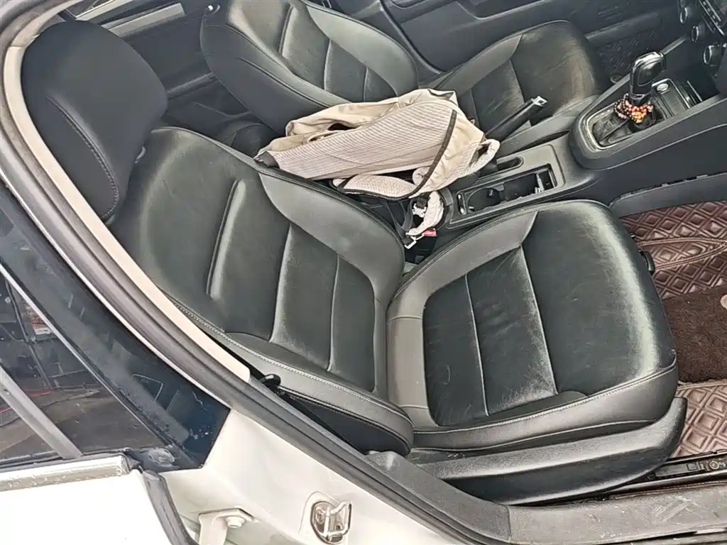 Volkswagen Sagitar 2015 230TSI Automatic Comfort фото 25