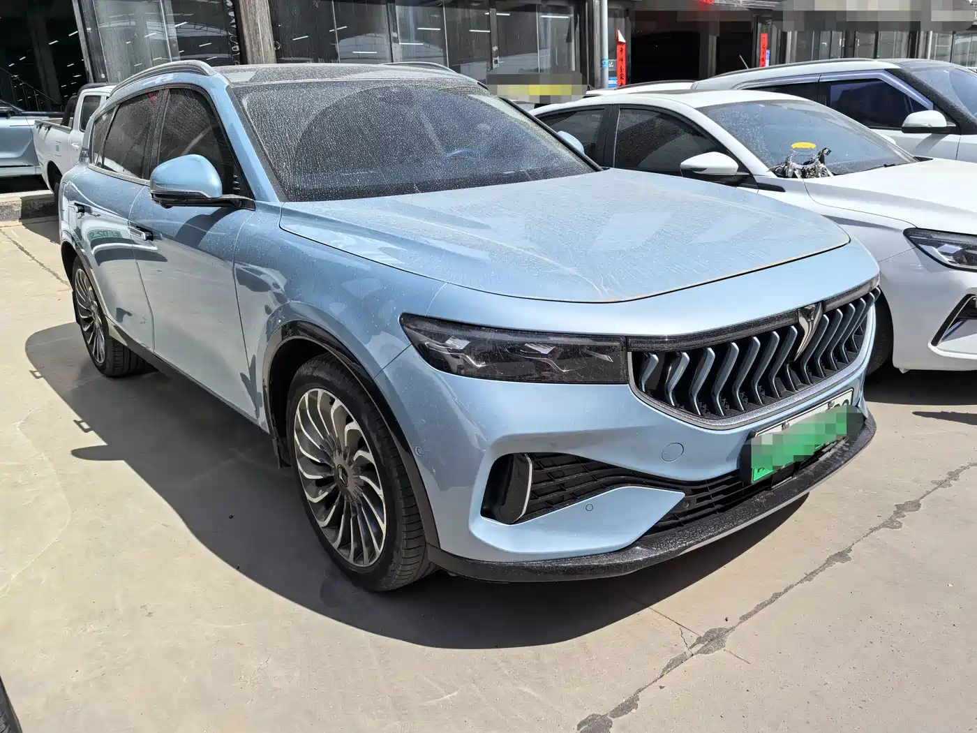 Voyah Auto VOYAH FREE 2021 AWD Standard Range Extender Exclusive Luxury Package фото 3