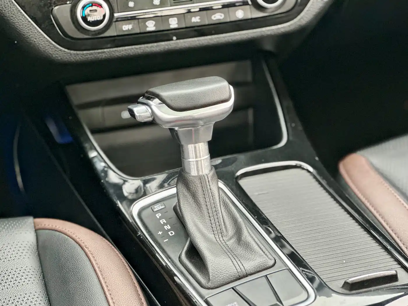 Kia Kaishen 2017 1.8L Automatic GLS фото 34