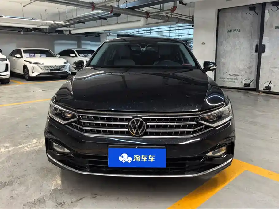 Volkswagen Magotan 2025 Facelift Public Edition 330TSI DSG Luxury фото 2