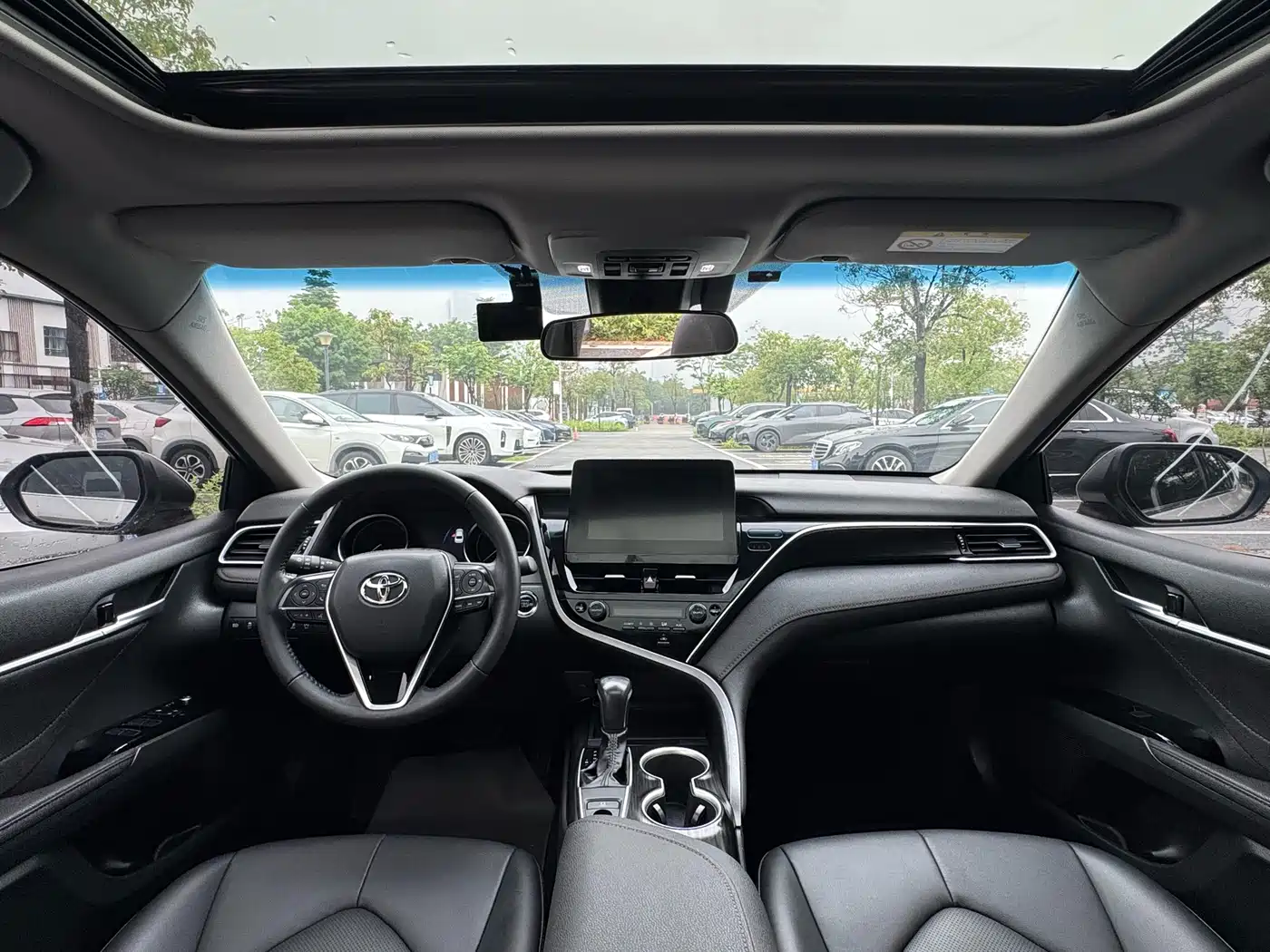 Toyota Camry 2023 2.0G Luxury Edition фото 5