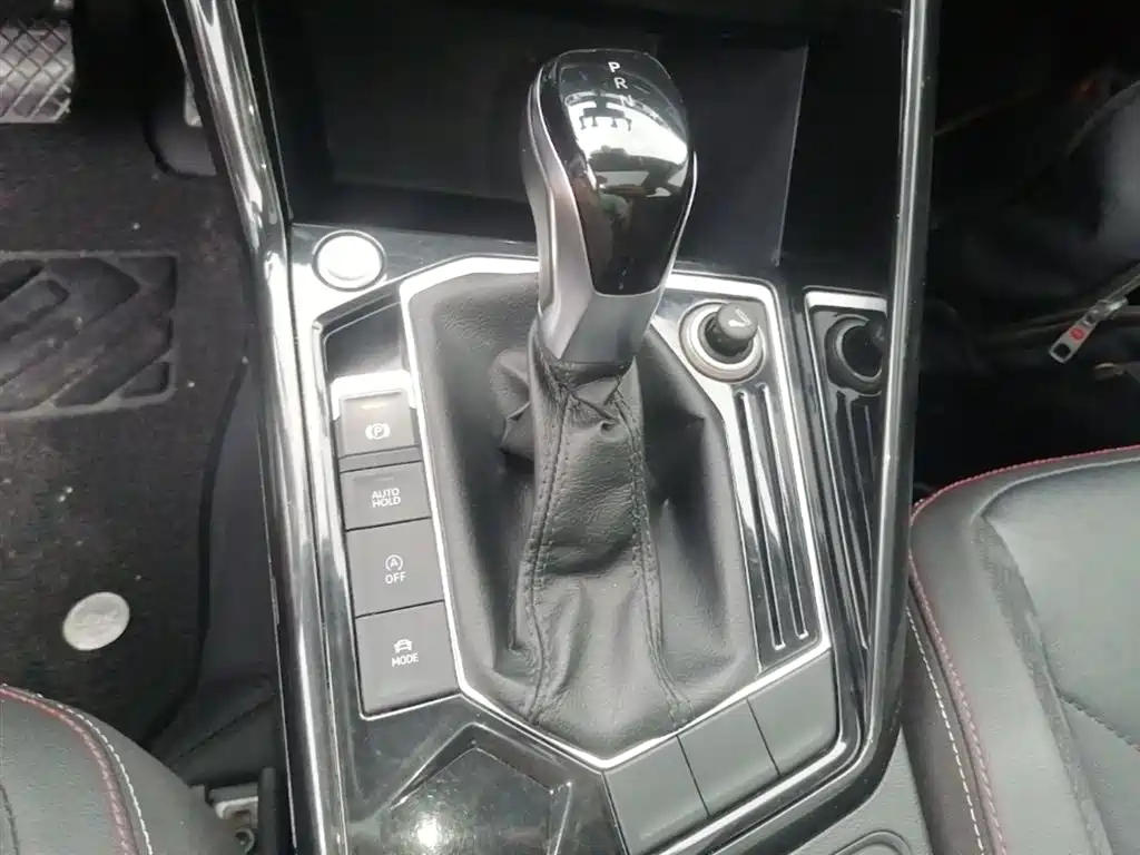 Volkswagen Tayron 2019 330TSI 2WD Luxury China VI фото 14