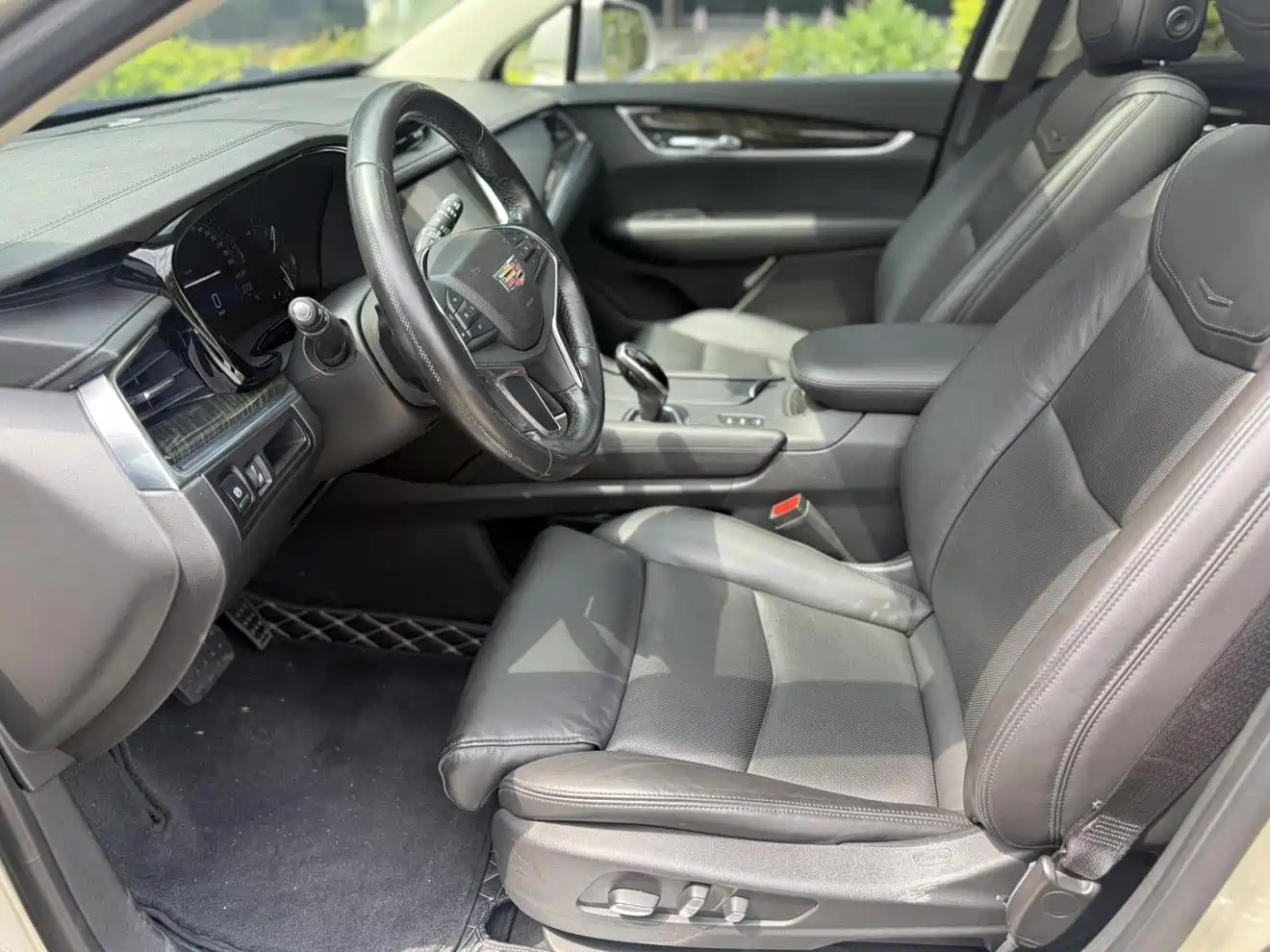 Cadillac XT5 2016 28T AWD Luxury Model фото 14