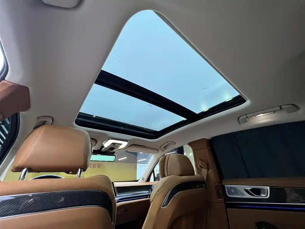  Hongqi Hongqi H9 2025 3.0T 4WD Qi Ling Private Style Edition 4-seater 18