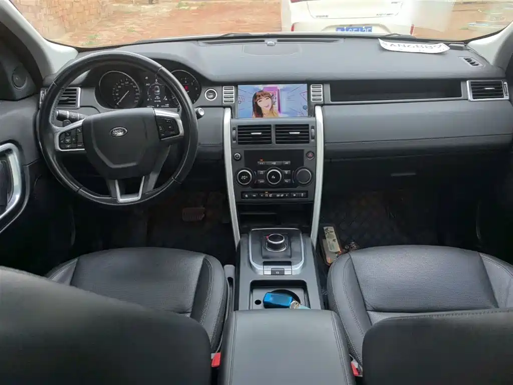 Land Rover Discovery Sport 2019 240PS SE Edition China VI фото 10