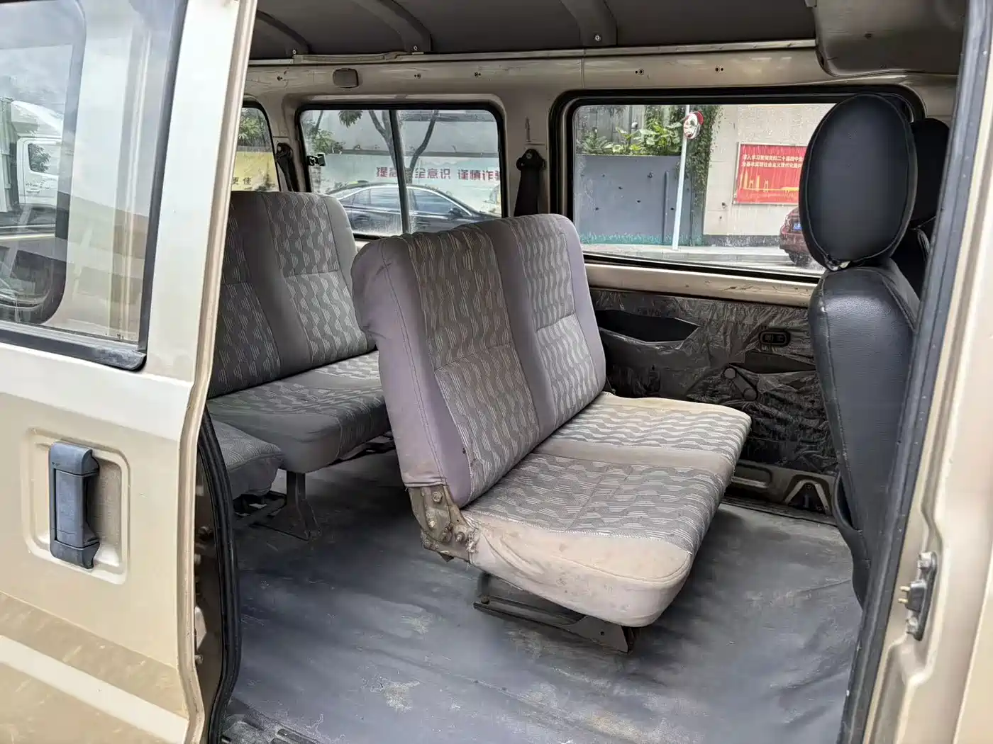 Wuling Motors Wuling Rongguang 2012 2012 1.2L Extended Base Model LJY