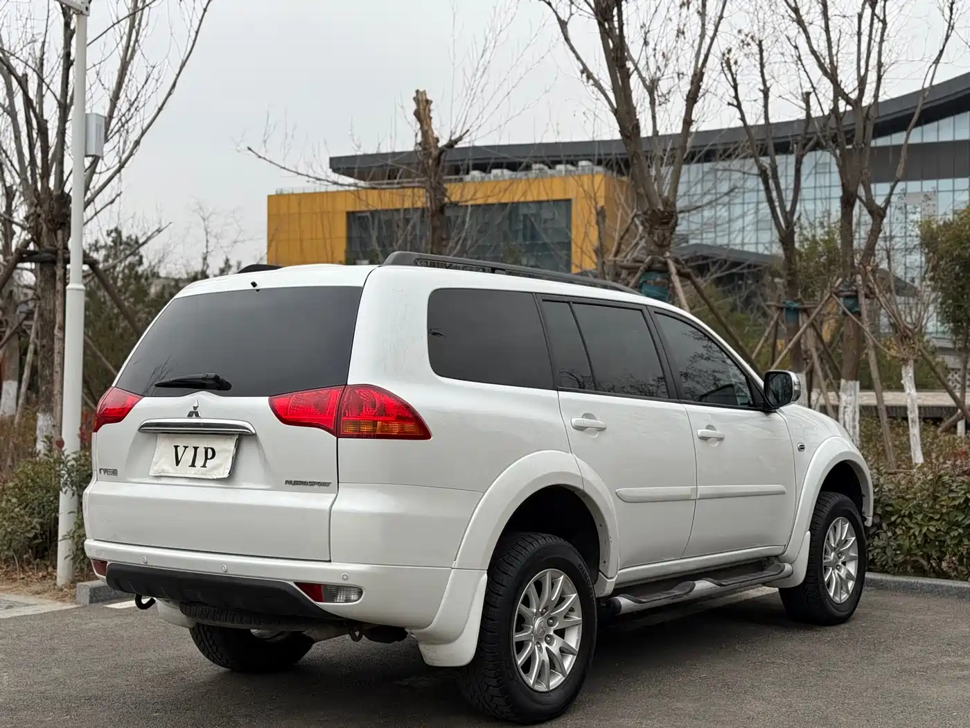Mitsubishi Pajero Sport 2013 3.0L Automatic 2WD Luxury фото 16