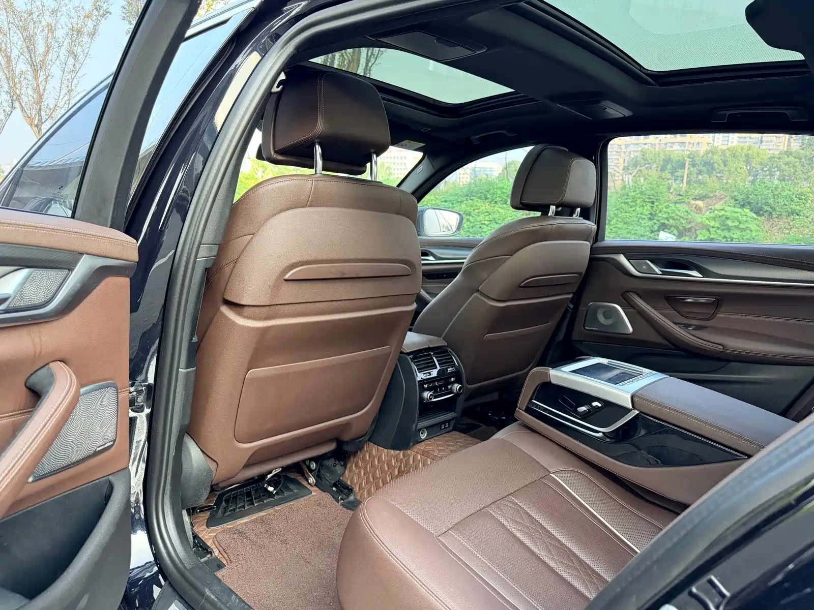 Фото 6 - BMW 5 Series