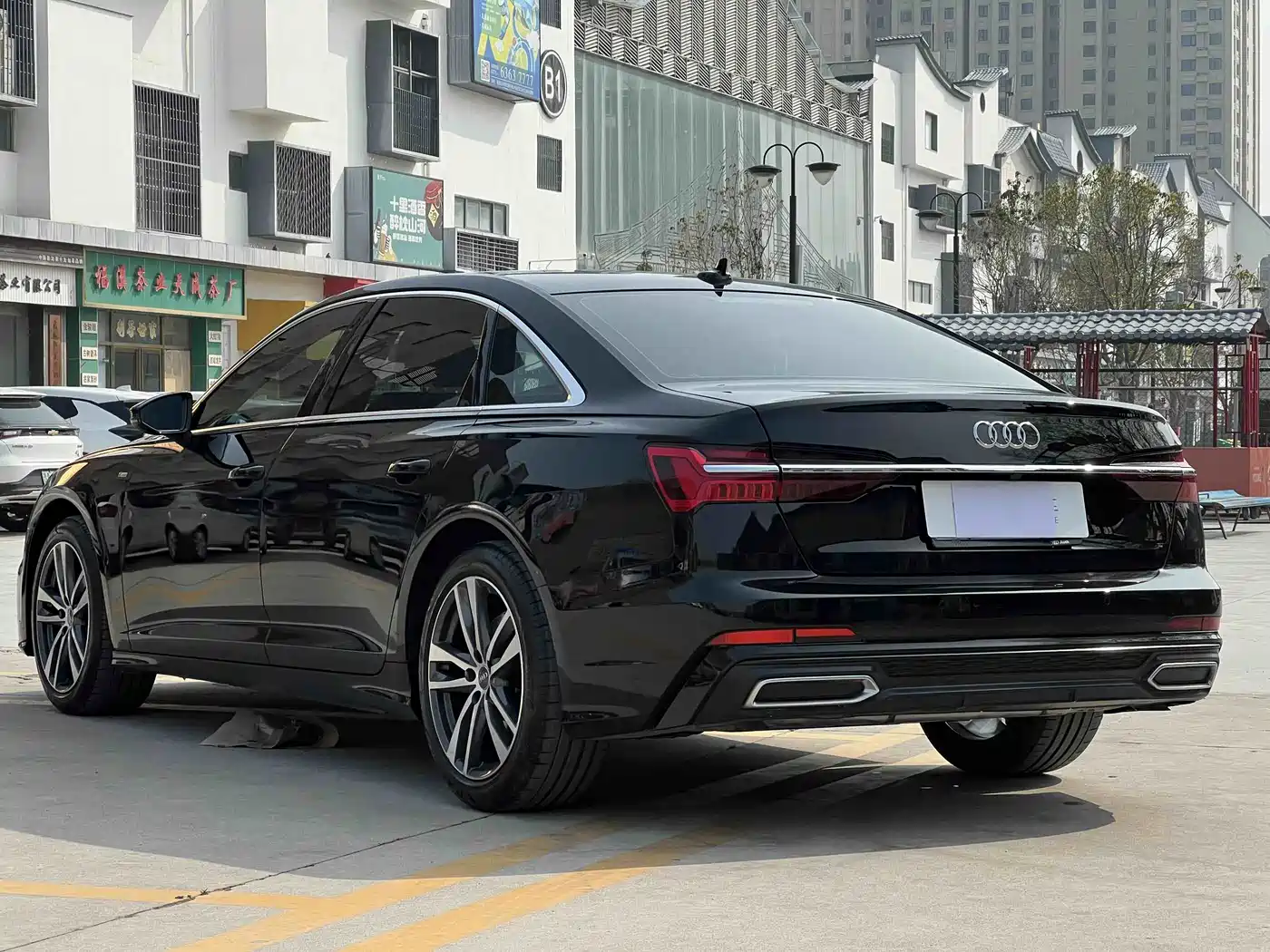 Audi A6L 2021 40 TFSI Luxury Sport фото 6