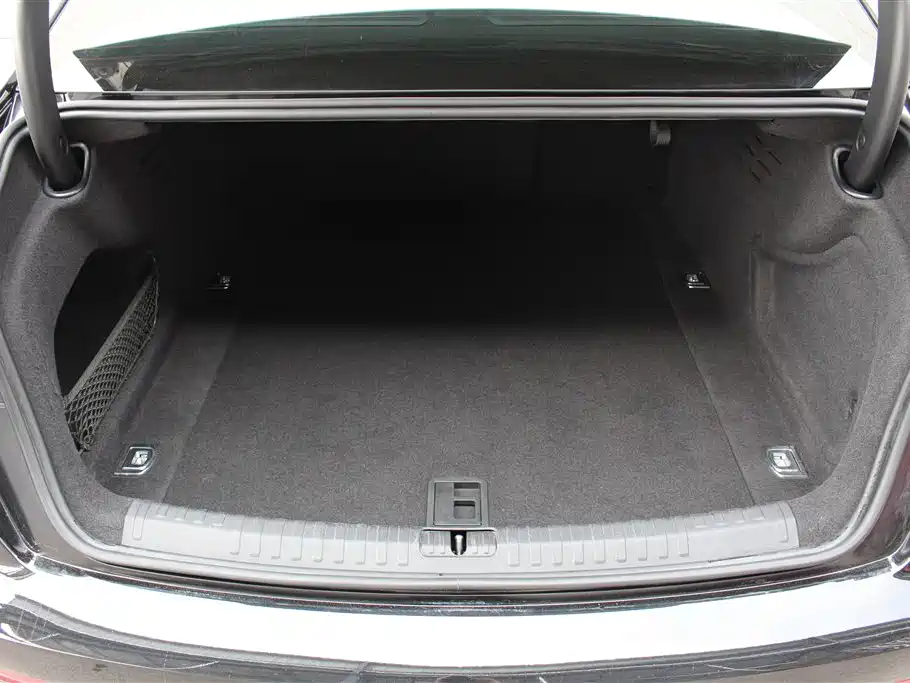 Audi A6L 2021 40 TFSI Luxury Elegance фото 18