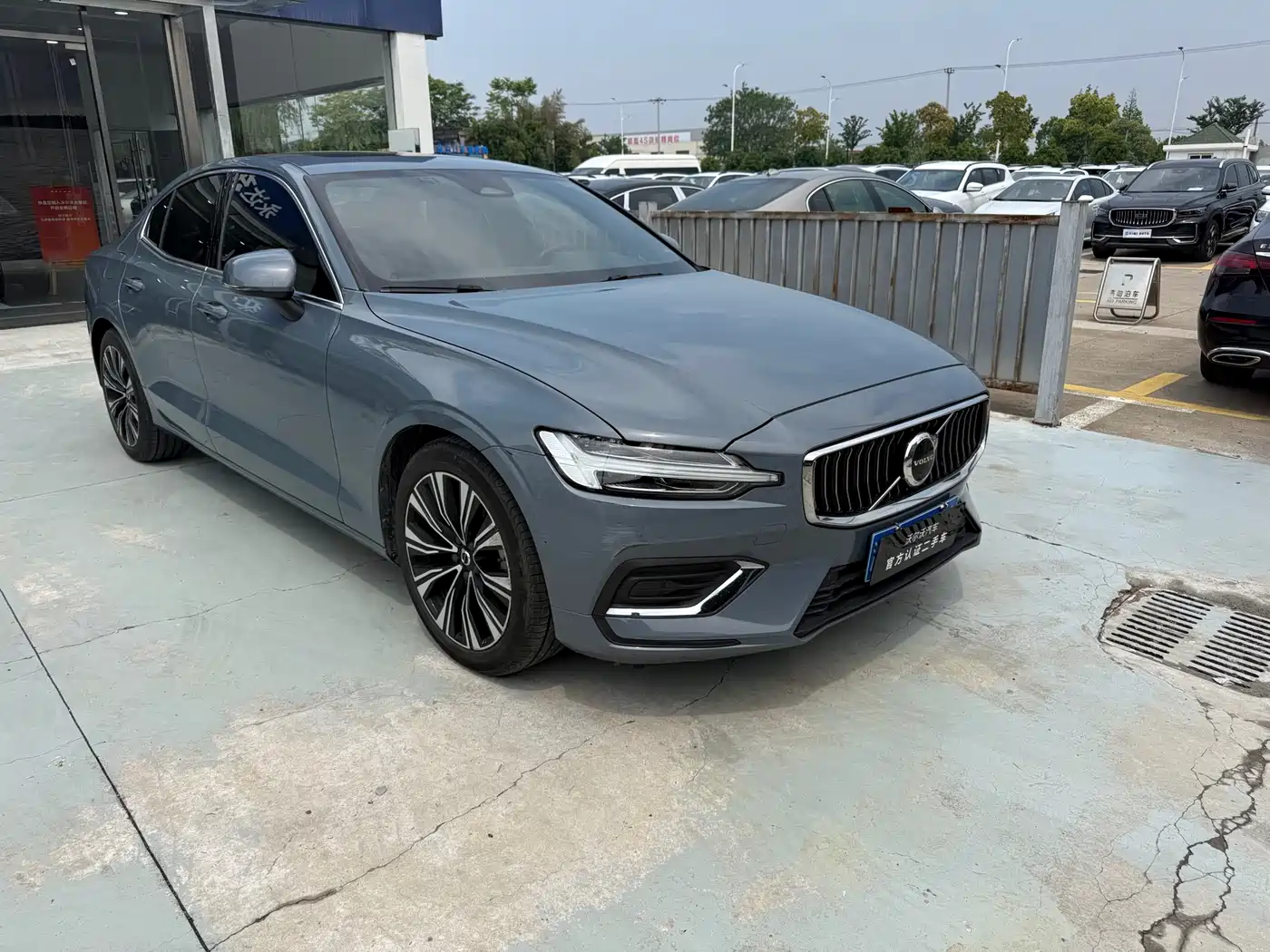 VOLVO S60