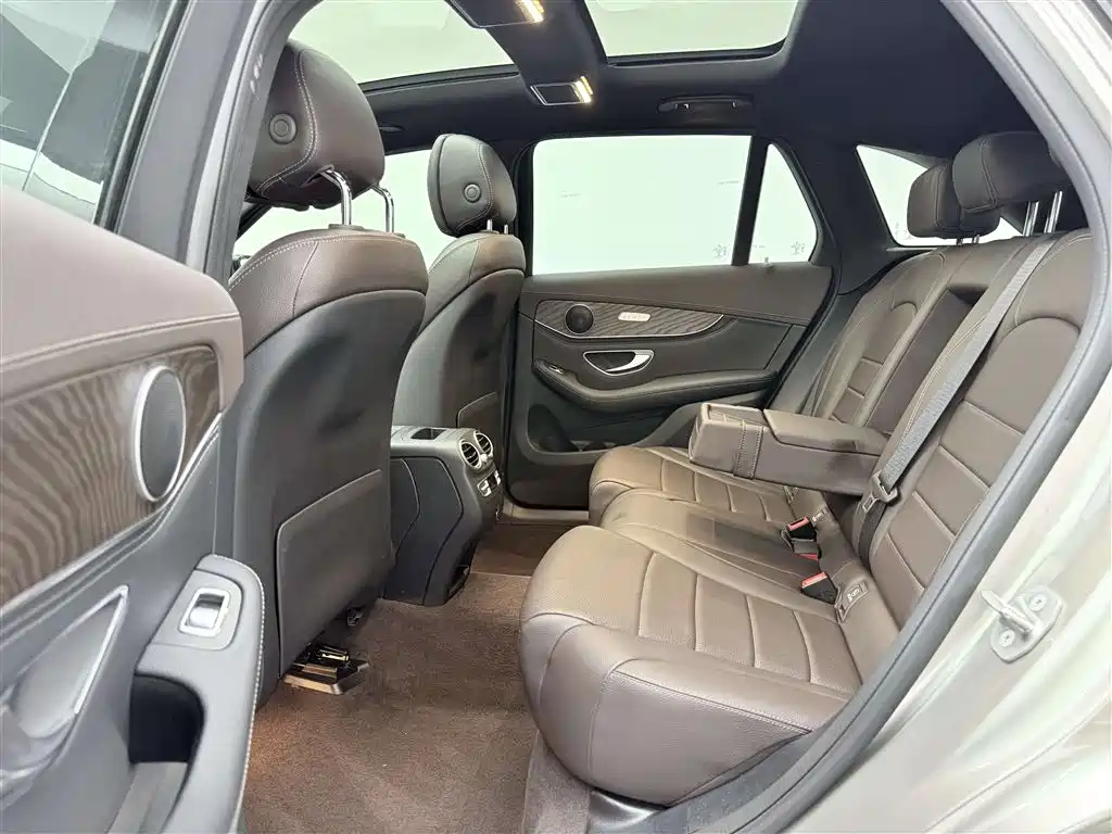 Mercedes-Benz GLC 2020 Facelift GLC 300 L 4MATIC Dynamic фото 32