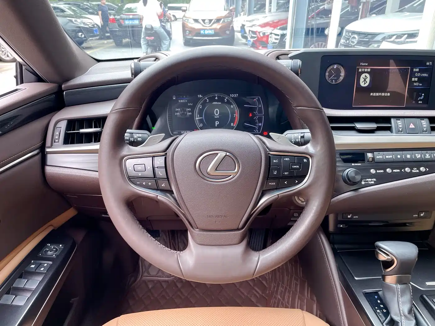 Lexus ES 2020 200 Excellence фото 18
