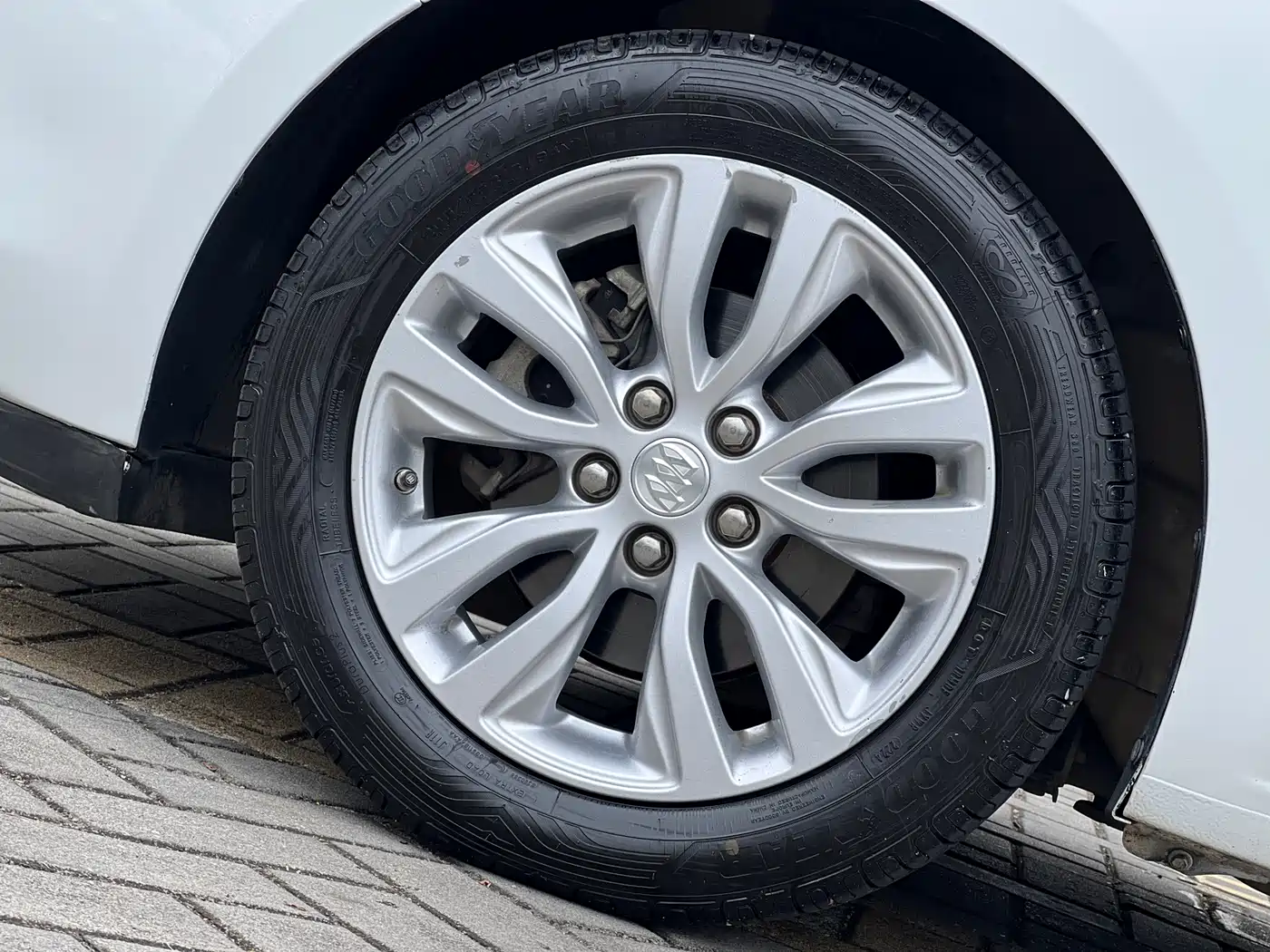 Buick Excelle 2021 Exemplar 1.5L Auto Elite фото 30