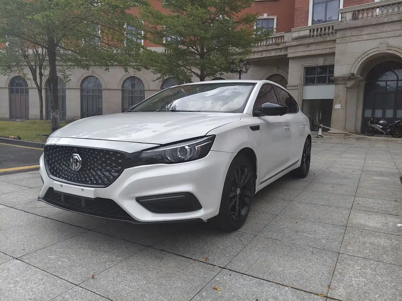 Photo 1 - MG MG6