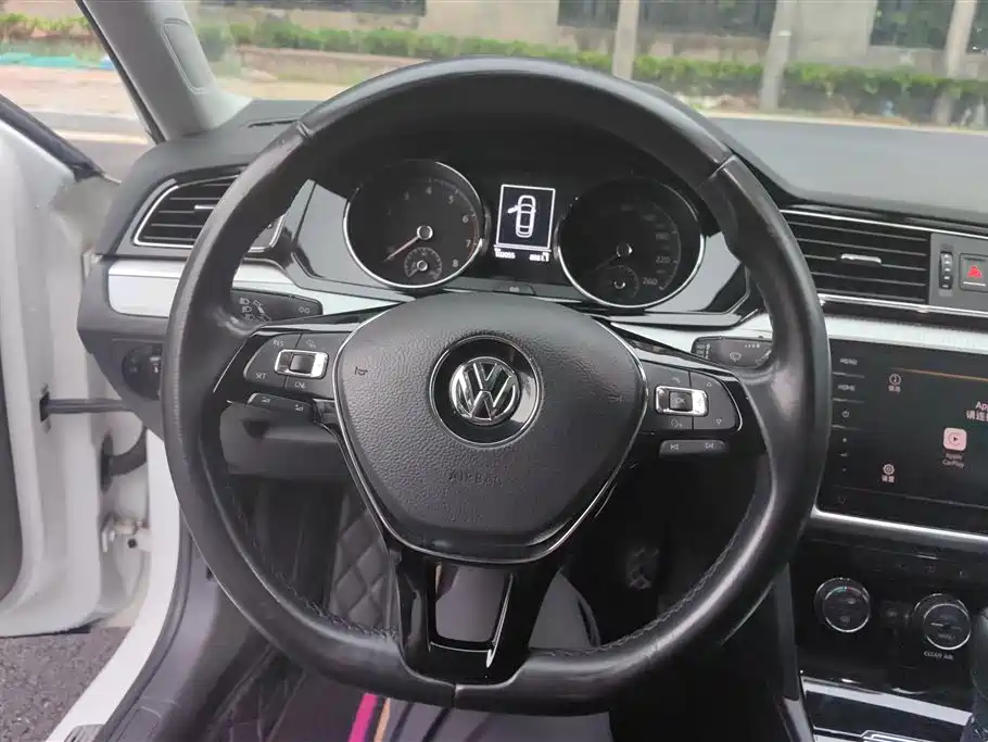 Volkswagen Lamando 2017 280TSI DSG Comfort Edition фото 15