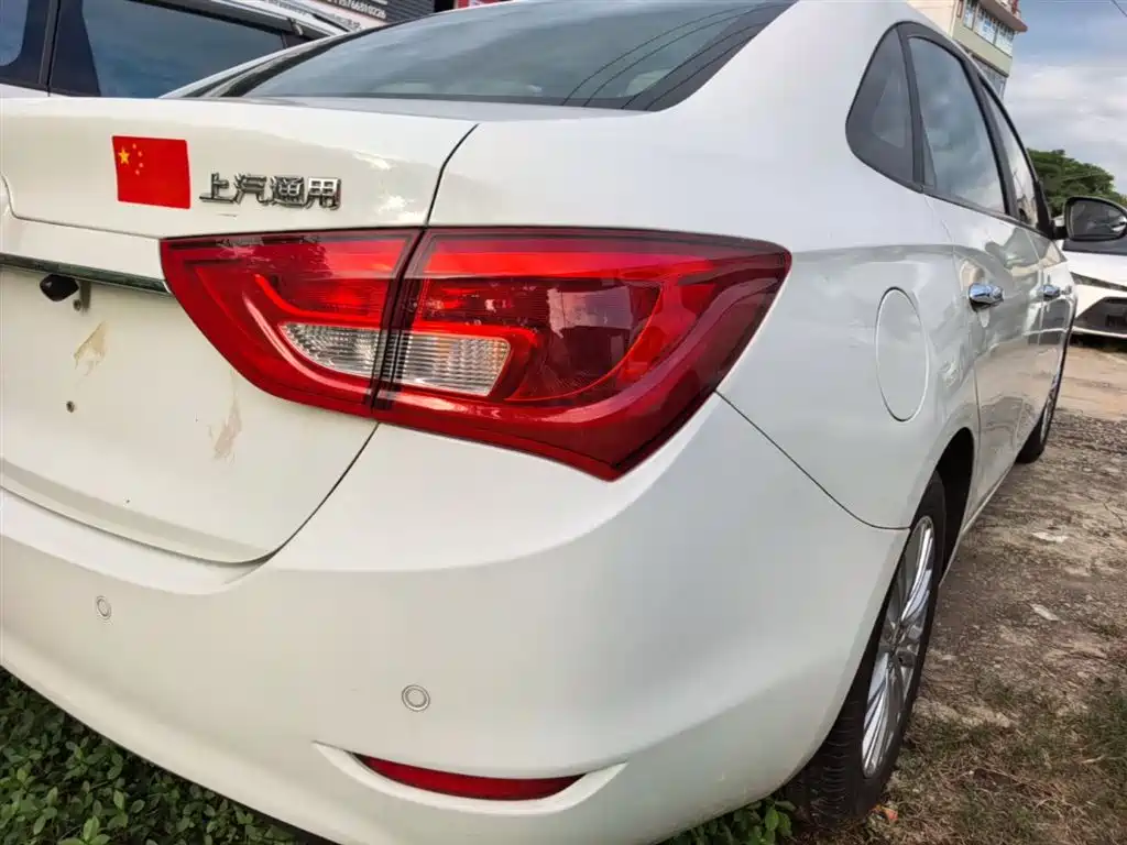 Buick Excelle 2017 15N Automatic Elite фото 8