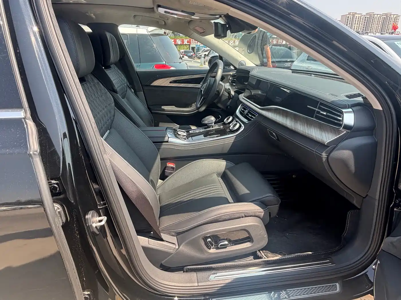 Hongqi H9 2020 3.0T Smart Connect Flagship 4-Seater фото 13