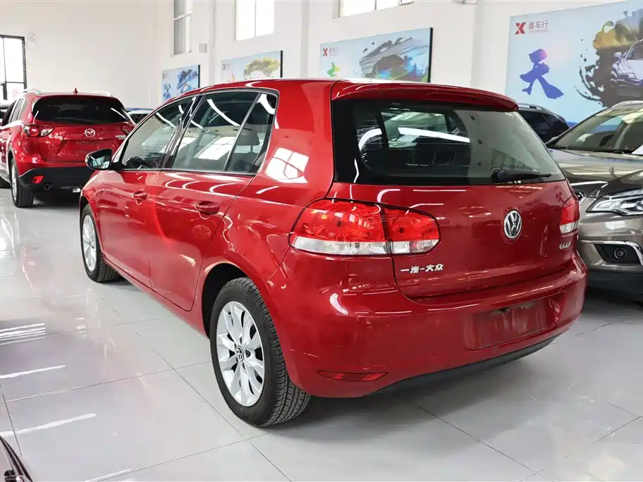 Volkswagen Golf 2012 1.6 Automatic Fashion Type фото 7