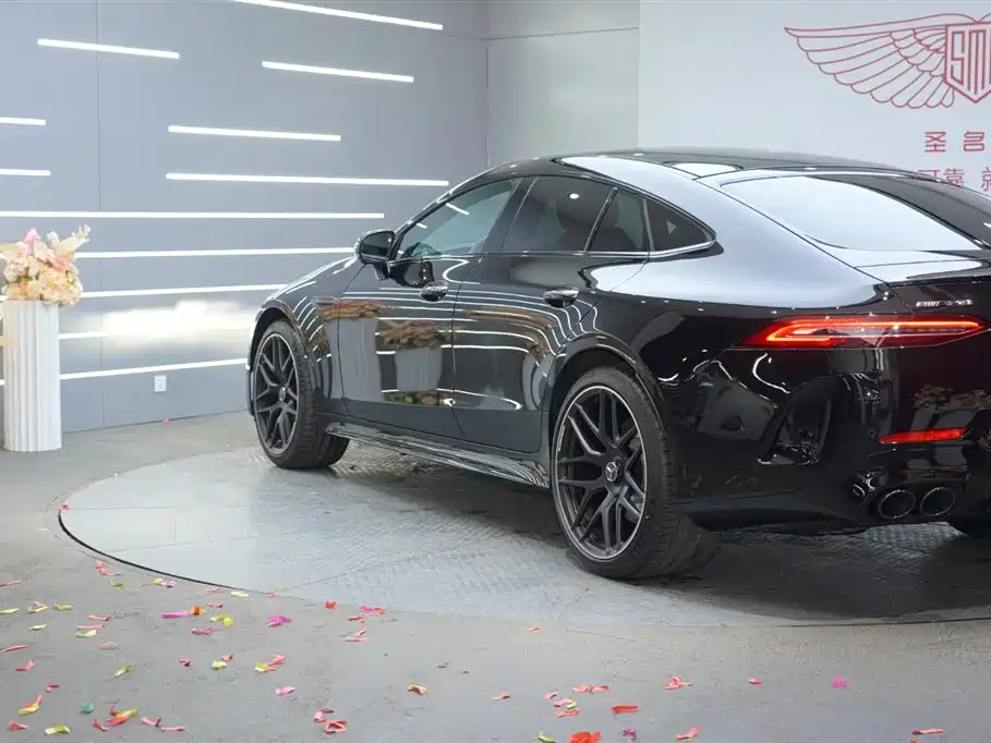 MERCEDES-BENZ AMG GT
