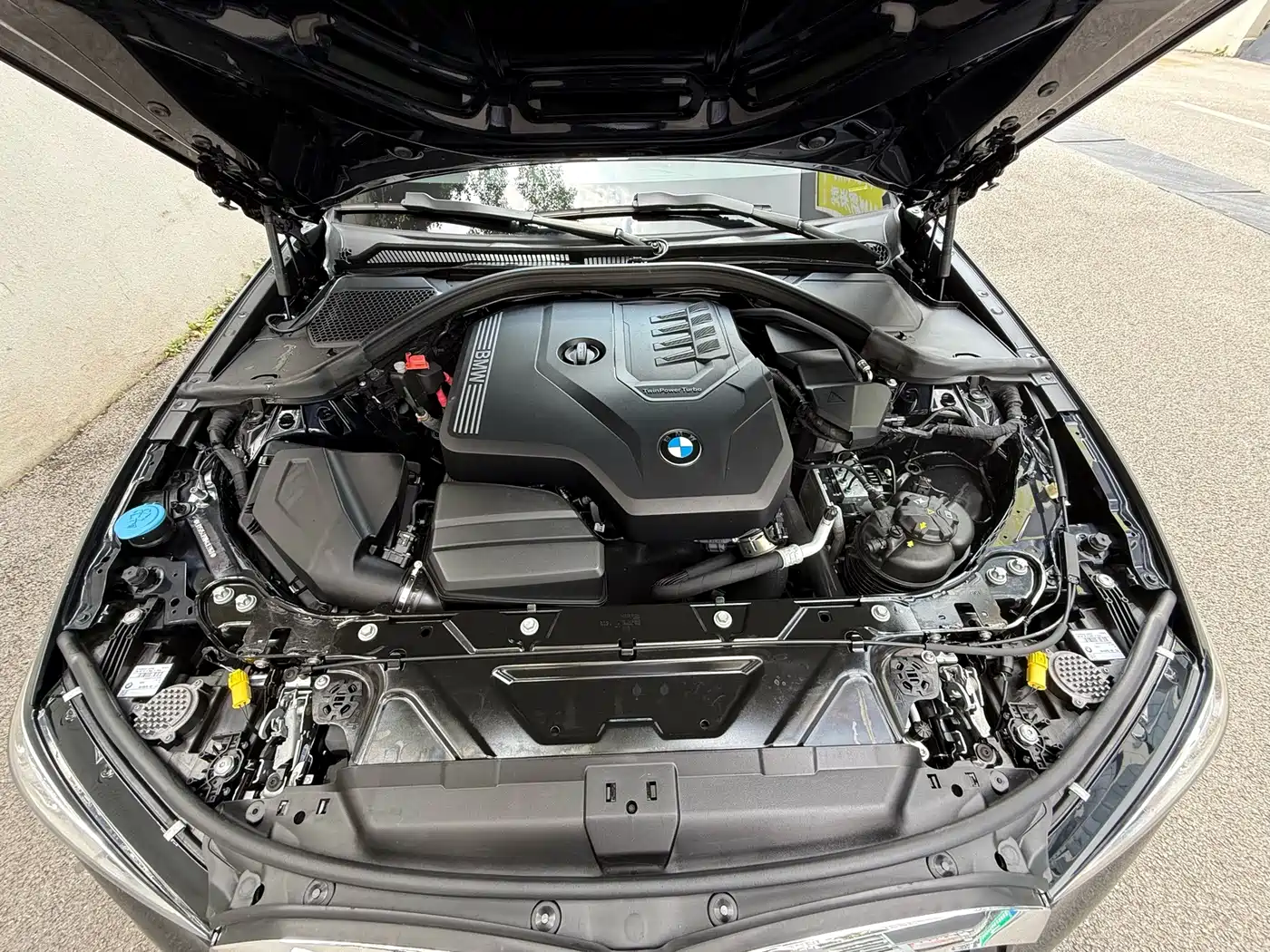 BMW 3 Series 2026 2022 325i M Sport Package