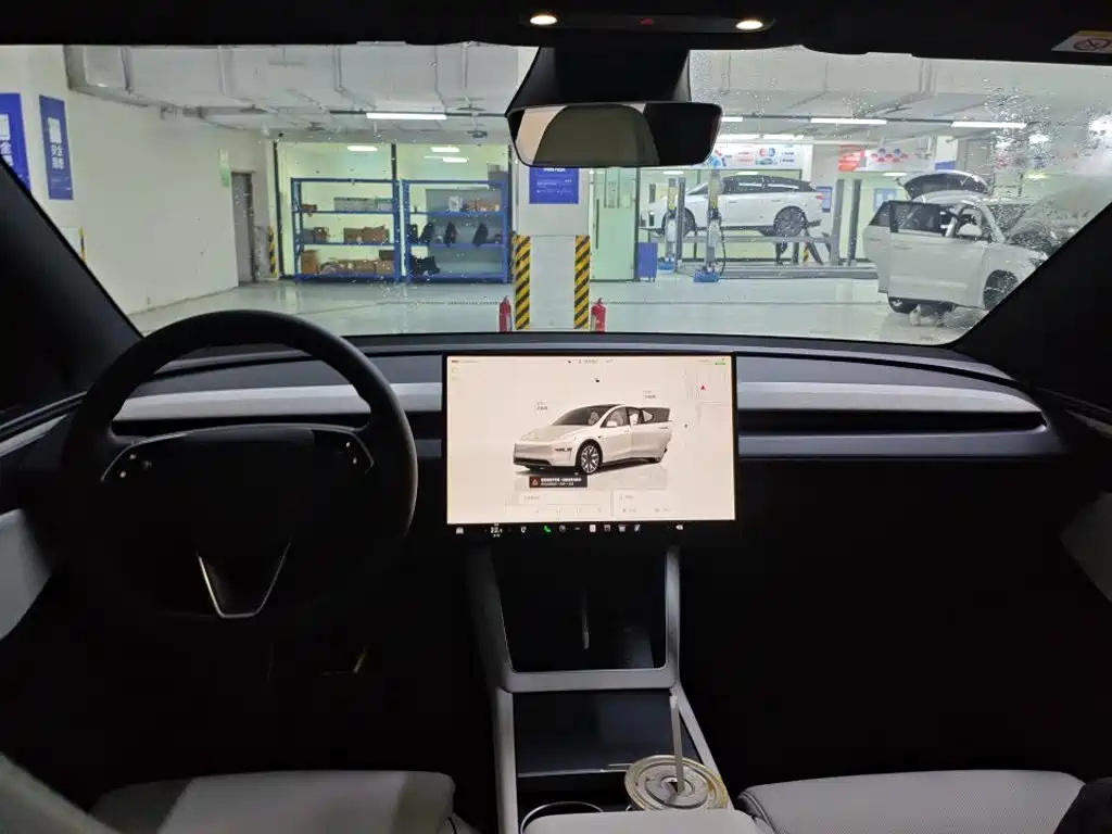 Tesla Model Y L 2025 2025 Facelift Long Range AWD
