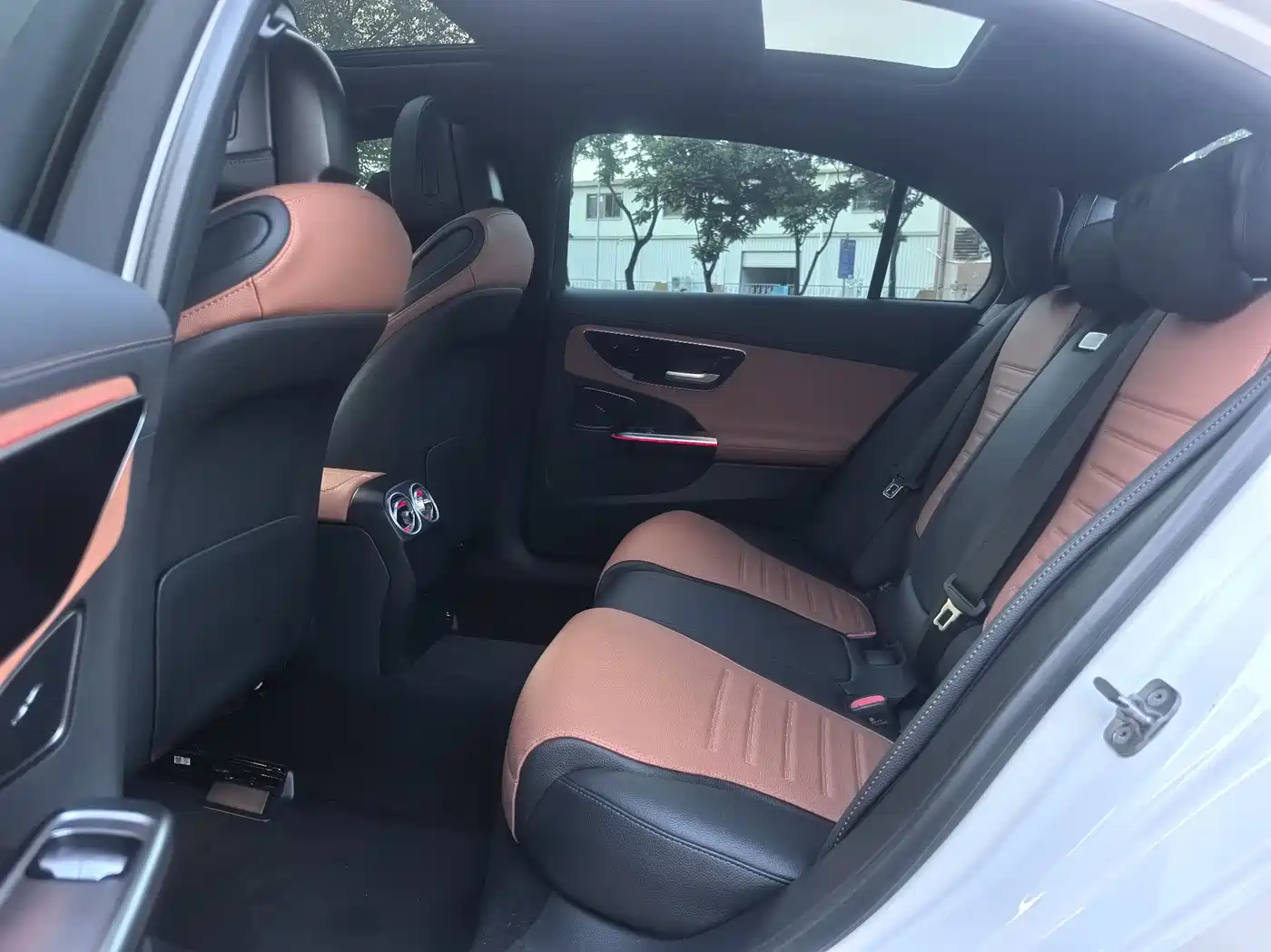 Mercedes-Benz C-Class 2025 C 260 L Sport Edition фото 5